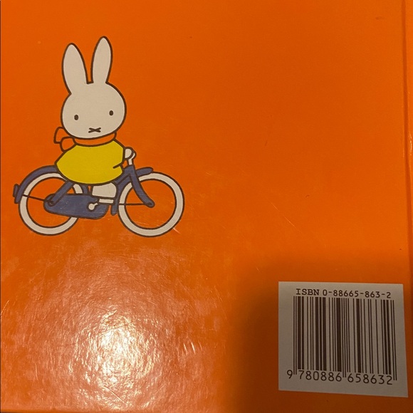 Lot of 2 Miffy Books - Picture 4 of 6